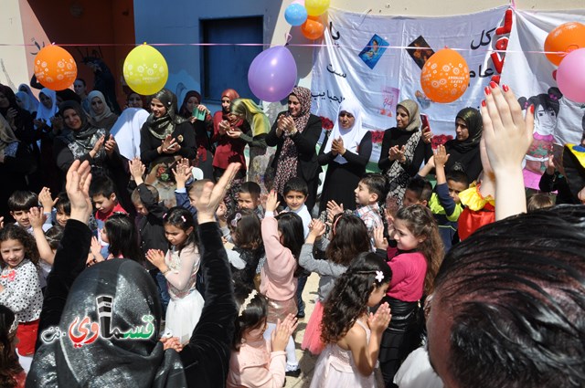 كفرقاسم – فيديو: بساتين الامل, السلام , والمحبة تحتفل بعيد الام على انغام عمو انس وجوقته ..
